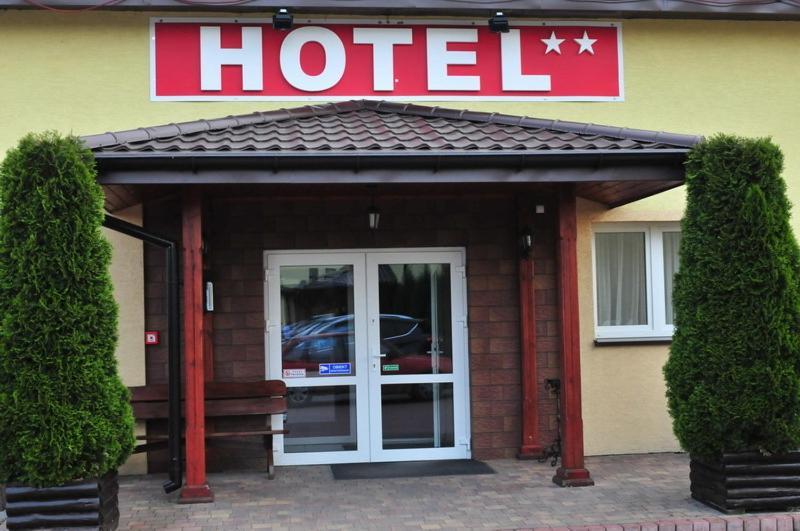 Hotel Marco Plonsk Szkolna 115 Екстер'єр фото
